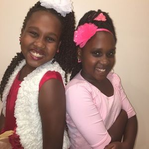 Meet your Posher, Matara sisters